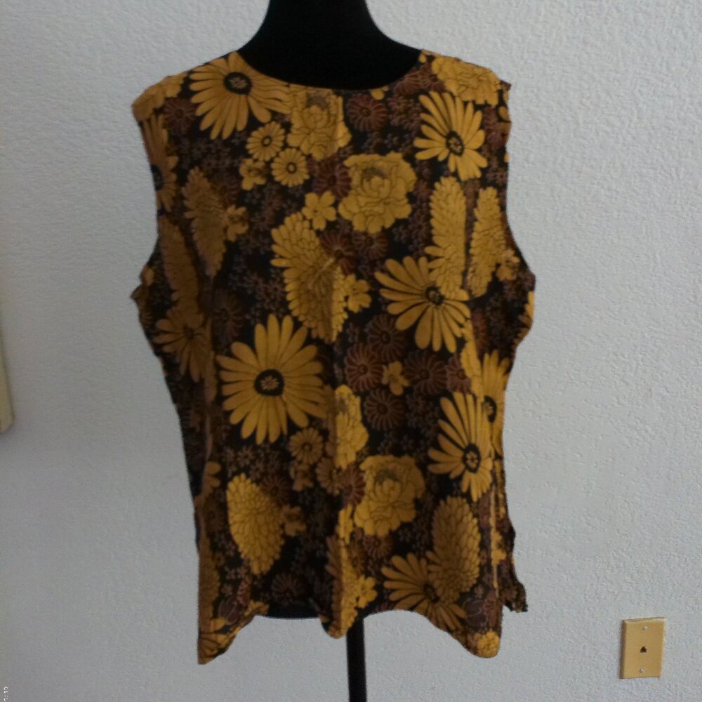 Daisy floral Tank Top, Size L